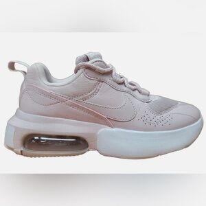 Nike Women's Light Pink Sneakers